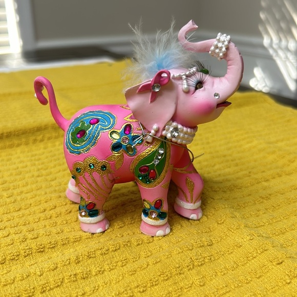 Margaret Le Van Pink Elephant. Reach High For Hope. Limited. - Picture 2 of 11